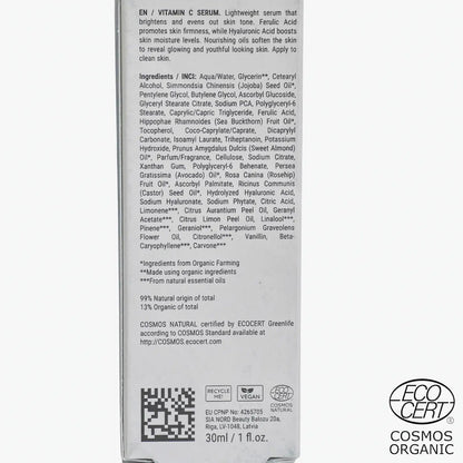 SKINØ Nordic Glow Serum Vitamin C Serum 30ml baksida – ingredienslista med ferulinsyra, hyaluronsyra, nyponolja och avokadoolja, 99% naturligt ursprung, COSMOS NATURAL ECOCERT vegansk.