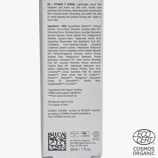 SKINØ Nordic Glow Serum Vitamin C Serum 30ml baksida – ingredienslista med ferulinsyra, hyaluronsyra, nyponolja och avokadoolja, 99% naturligt ursprung, COSMOS NATURAL ECOCERT vegansk.
